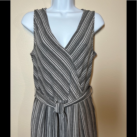 Eyeshadow black and white striped Romper size Large - Picture 3 of 13